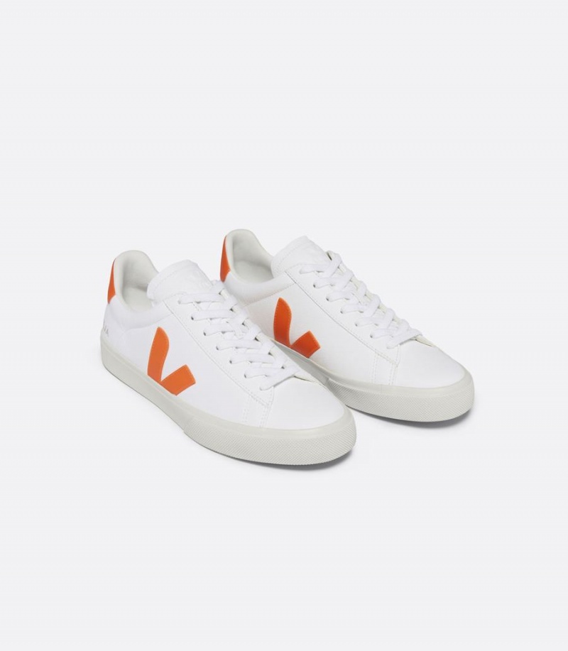 Χαμηλα Sneakers ανδρικα Veja Campo Chromefree δερματινα Fury ασπρα πορτοκαλι | FZD9665VV