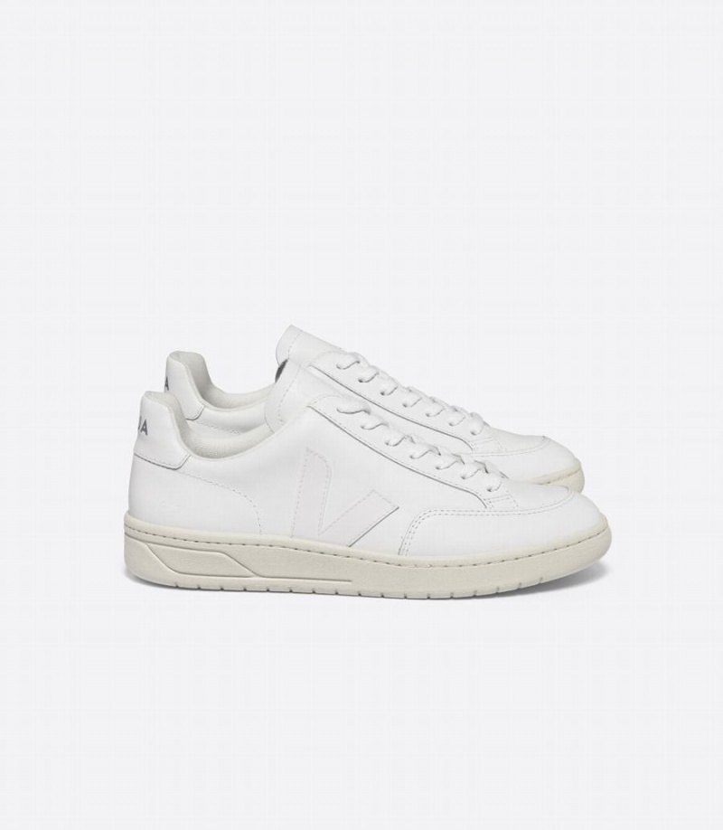 Χαμηλα Sneakers ανδρικα Veja V-12 δερματινα ασπρα | XPK2172GO